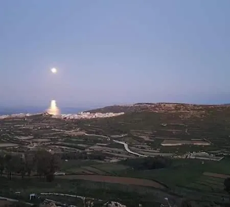 Sea View Penthouse 公寓